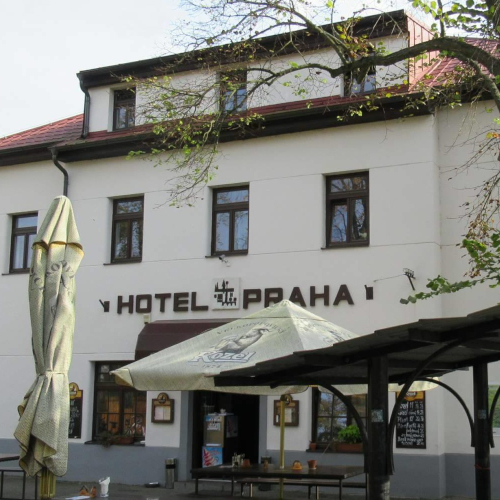 O nás hotel Praha - restaurace rozvoz jídel Vyžlovka | JARF